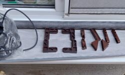 Lucrari Montaj și Reparatii  Plase Insecte