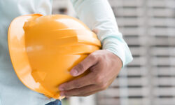 Lucrari de Reparatii Usi Garaj